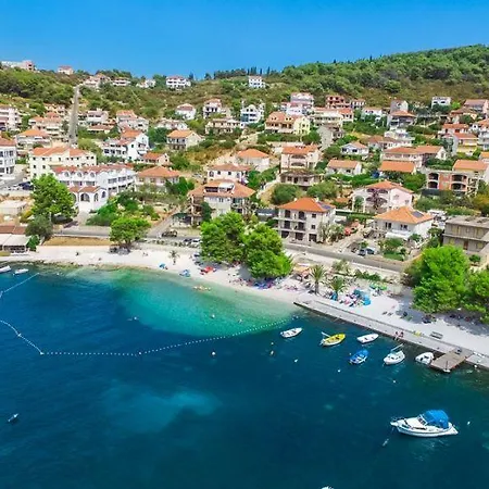 Deluxe Bagaric Apartment Trogir
